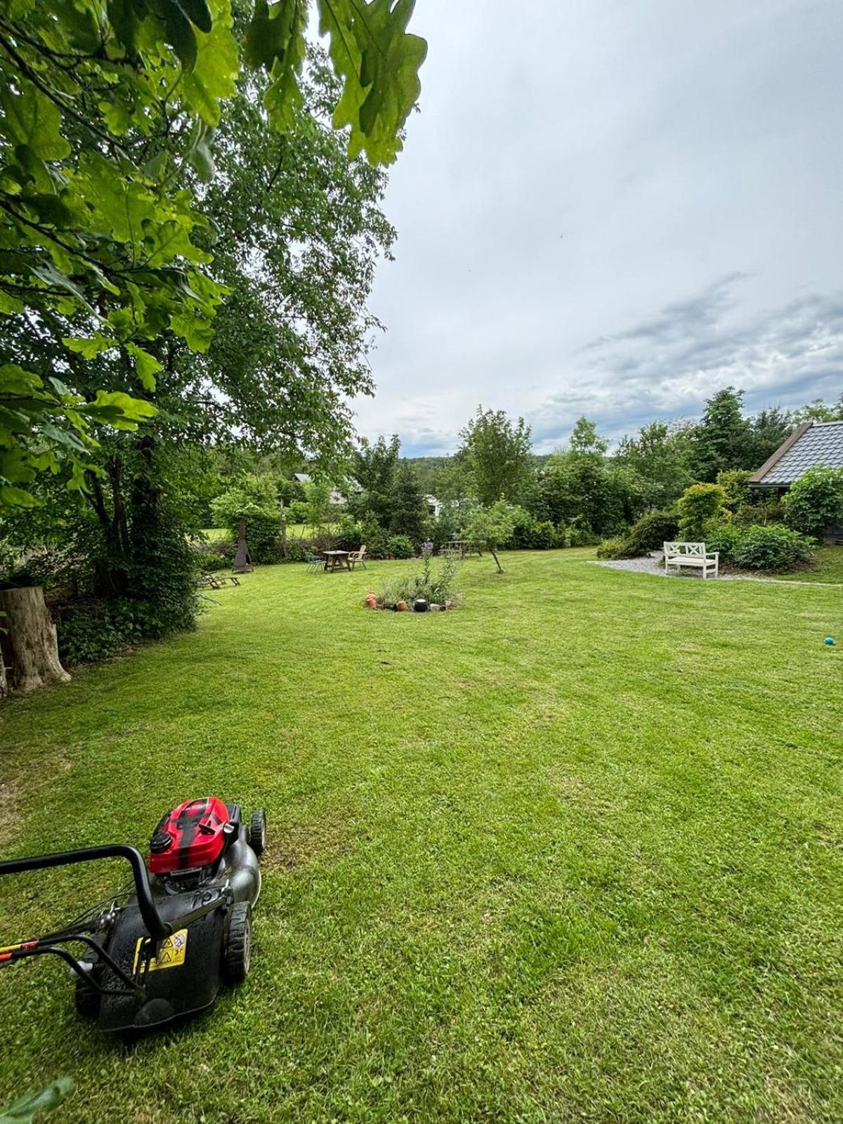 Chalet Barvaux Met Grote Tuin Durbuy Exterior foto
